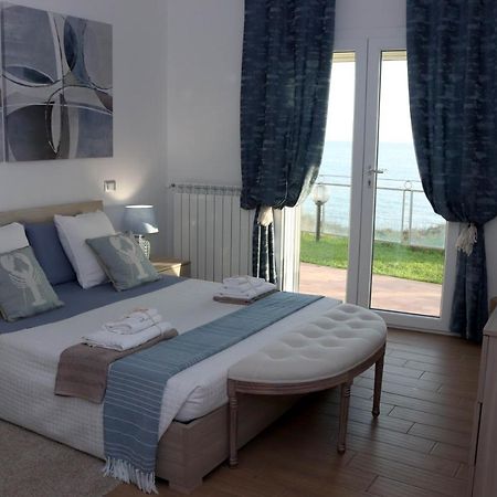 Sunset House Bed & Breakfast Anzio Bagian luar foto