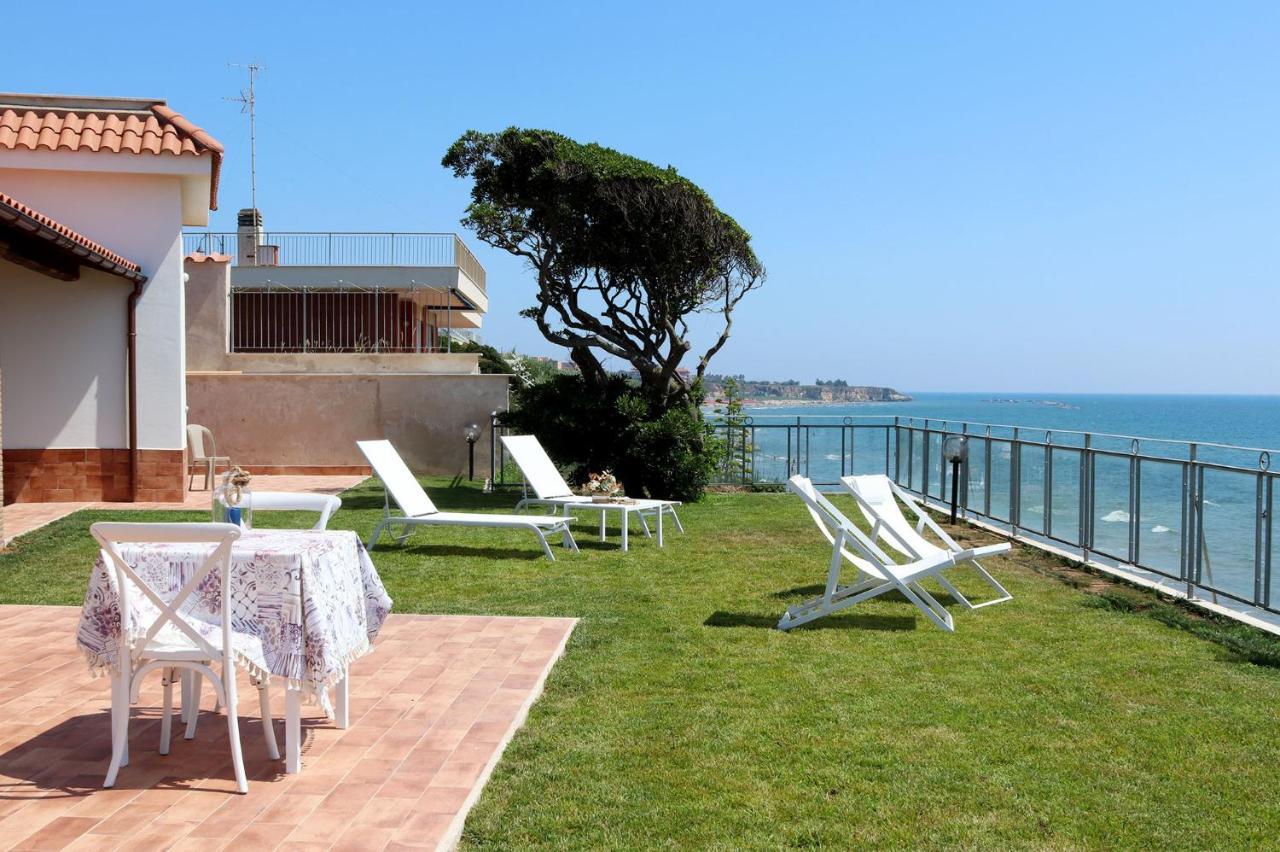 Sunset House Bed & Breakfast Anzio Bagian luar foto